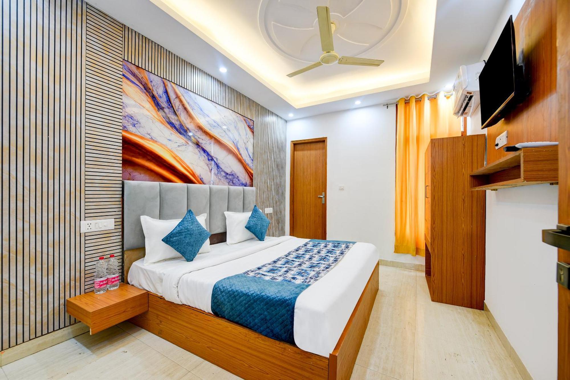 Airport Hotel Kiara - New Delhi Airport Esterno foto