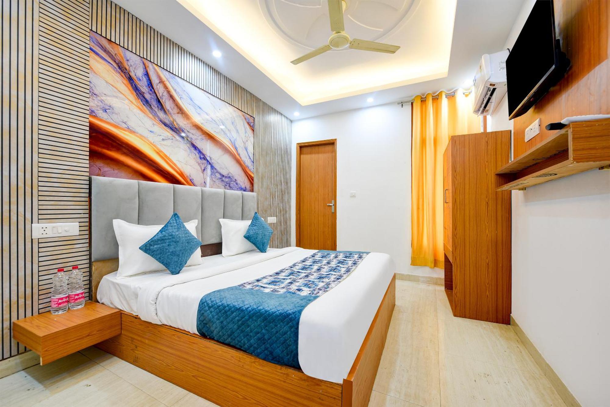 Airport Hotel Kiara - New Delhi Airport Esterno foto