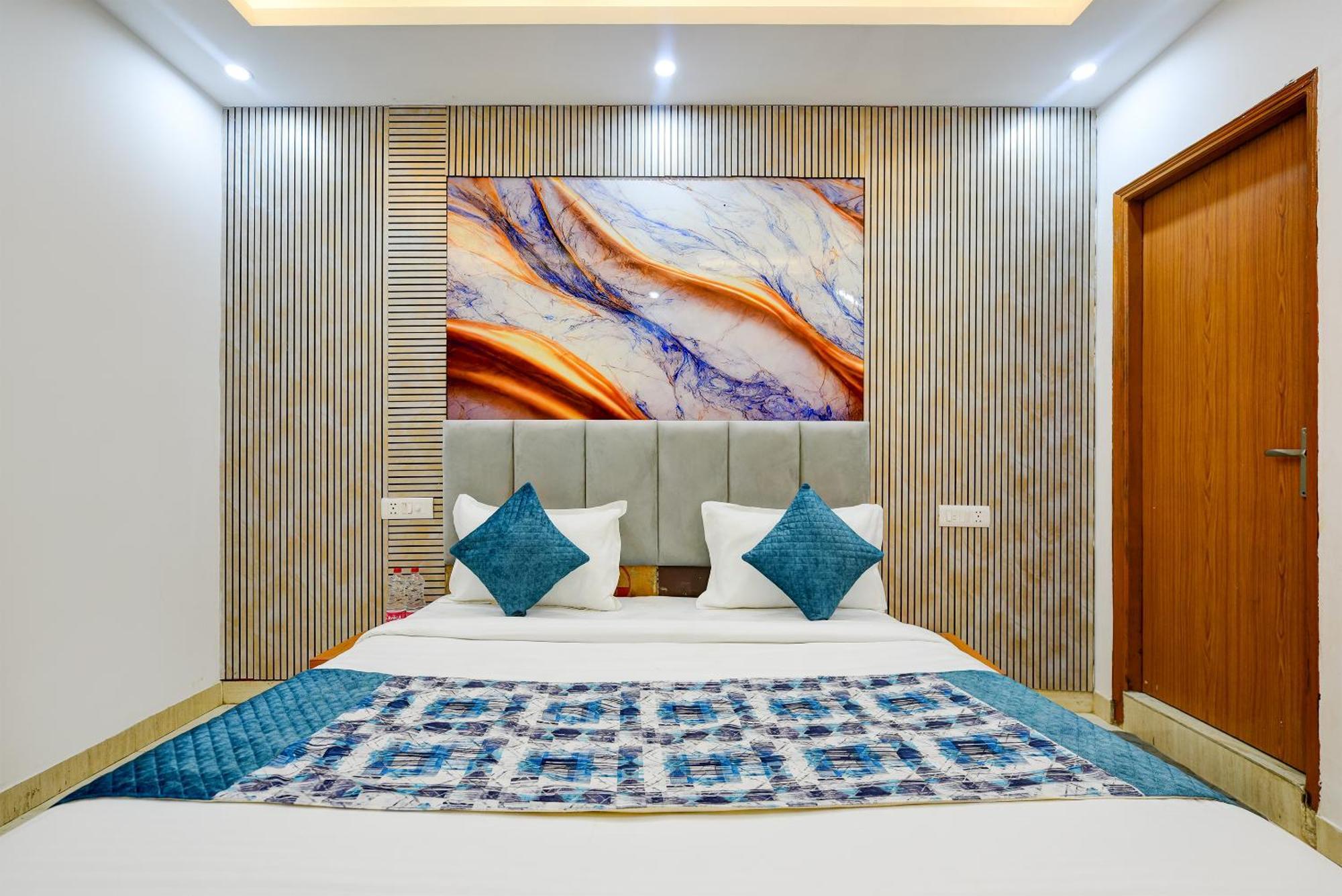 Airport Hotel Kiara - New Delhi Airport Esterno foto