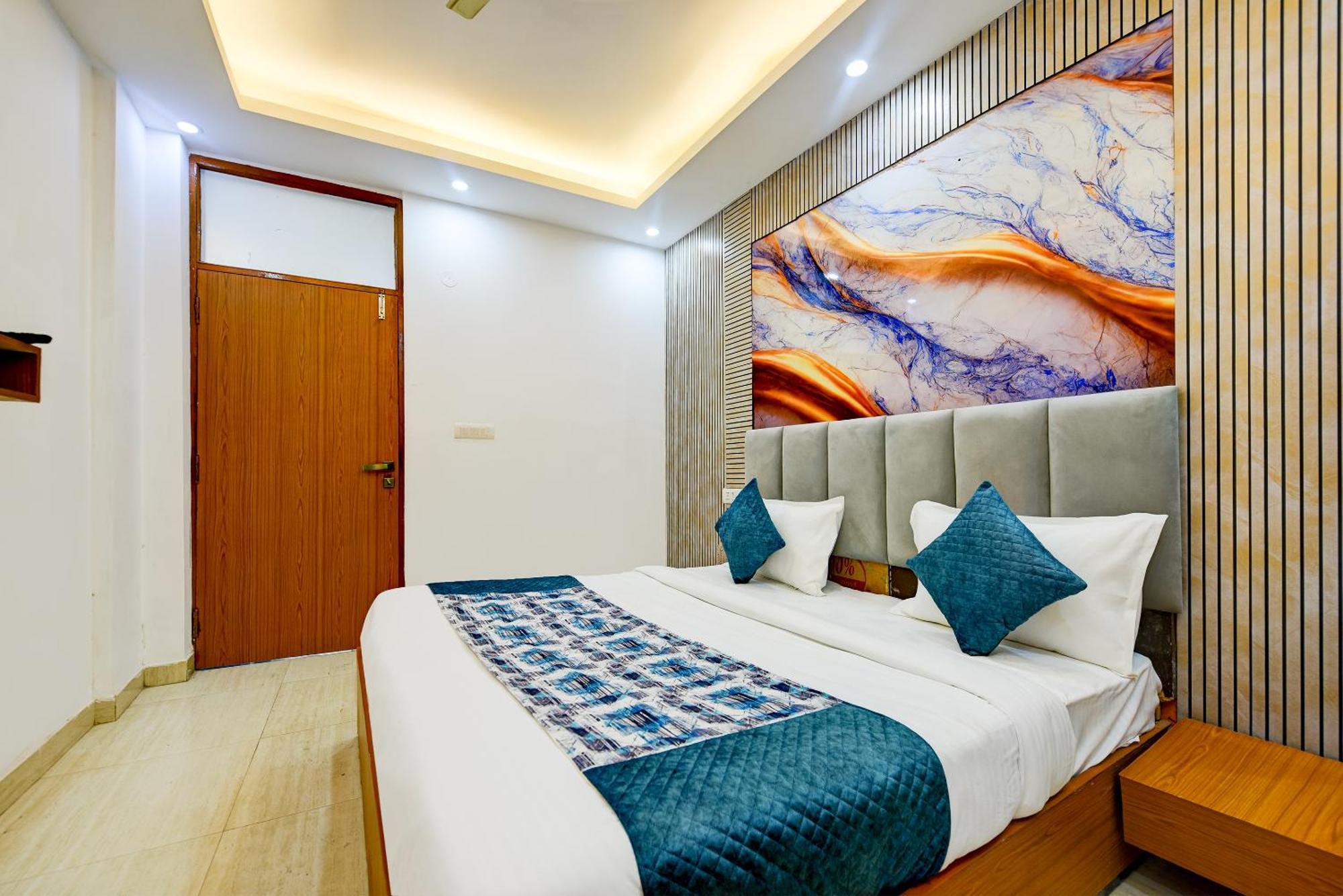 Airport Hotel Kiara - New Delhi Airport Esterno foto