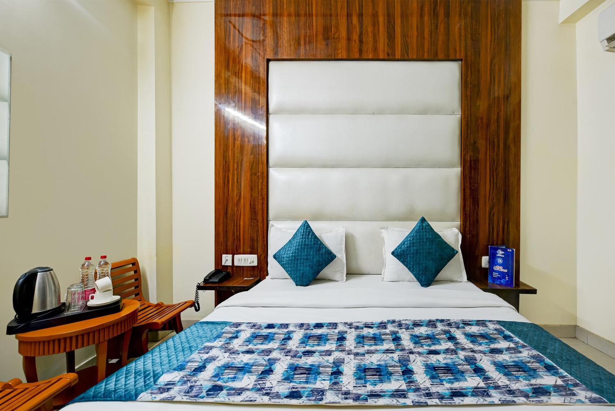 Airport Hotel Kiara - New Delhi Airport Esterno foto